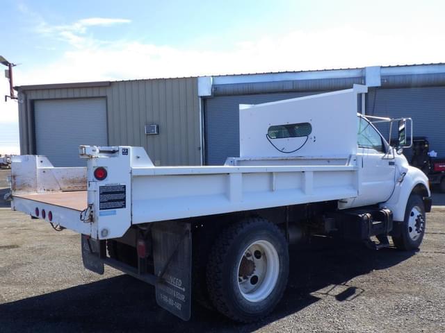Image of Ford F-650 equipment image 2