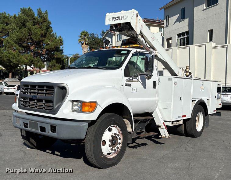 Image of Ford F-650 Primary image