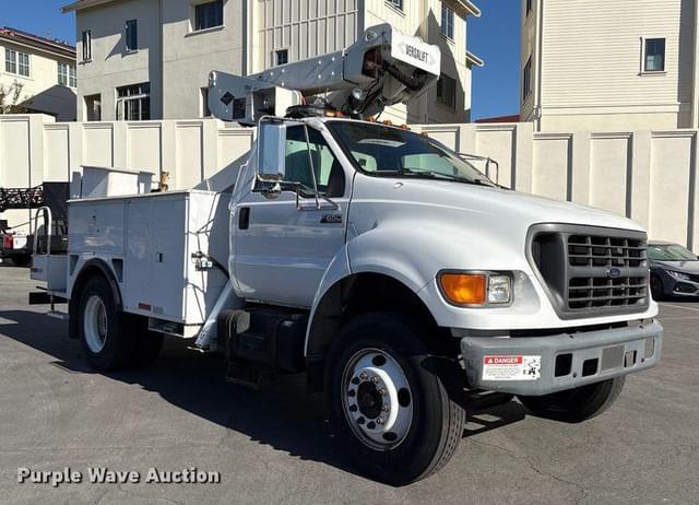 Image of Ford F-650 equipment image 2