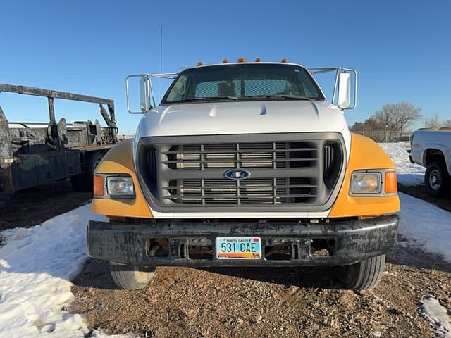 Image of Ford F-650 equipment image 2