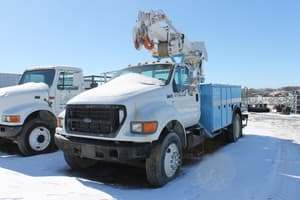 2001 Ford F-750 Image