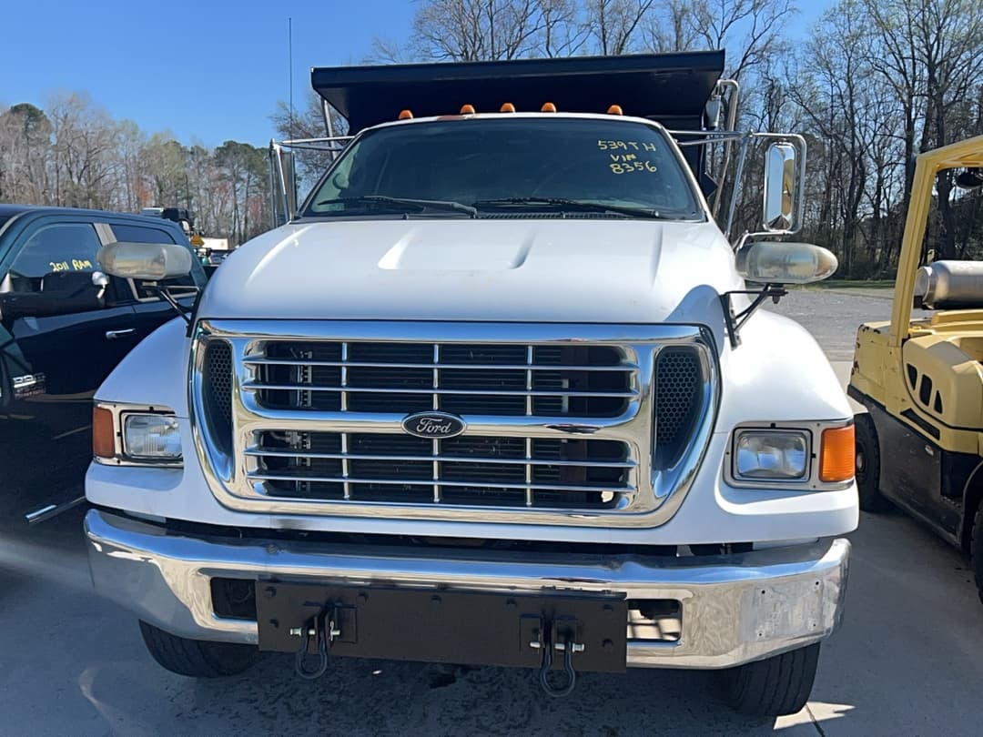 Image of Ford F-750 Primary image