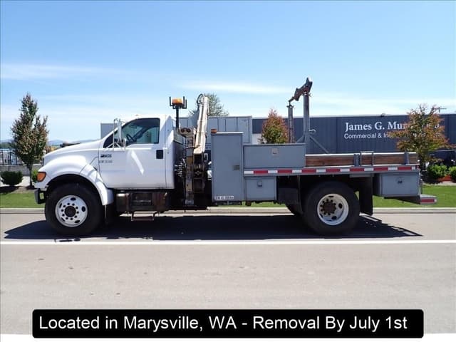 Image of Ford F-750 equipment image 3