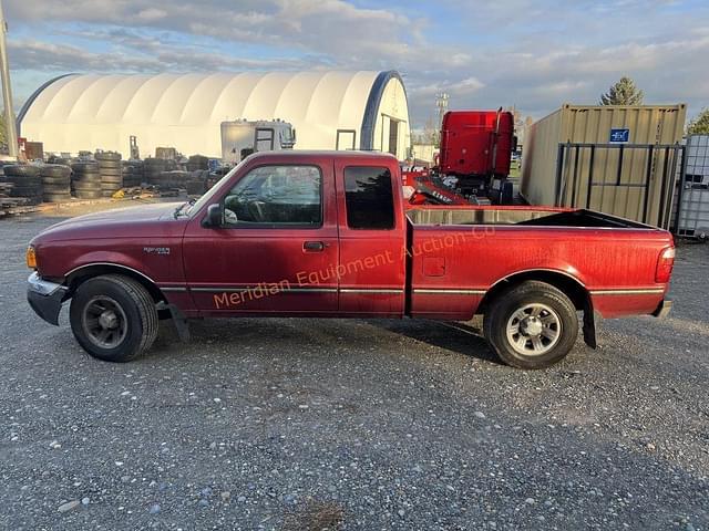 Image of Ford Ranger XLT equipment image 2