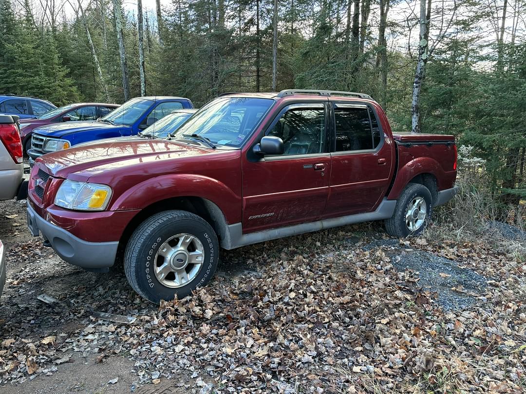 Image of Ford Explorer Sport Trac Primary image