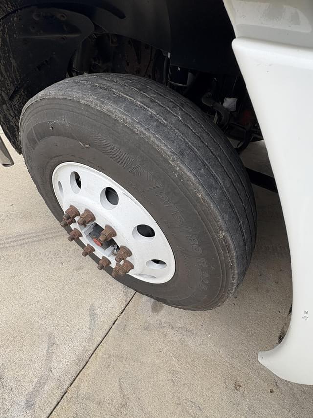 Image of Freightliner Century 112 equipment image 4