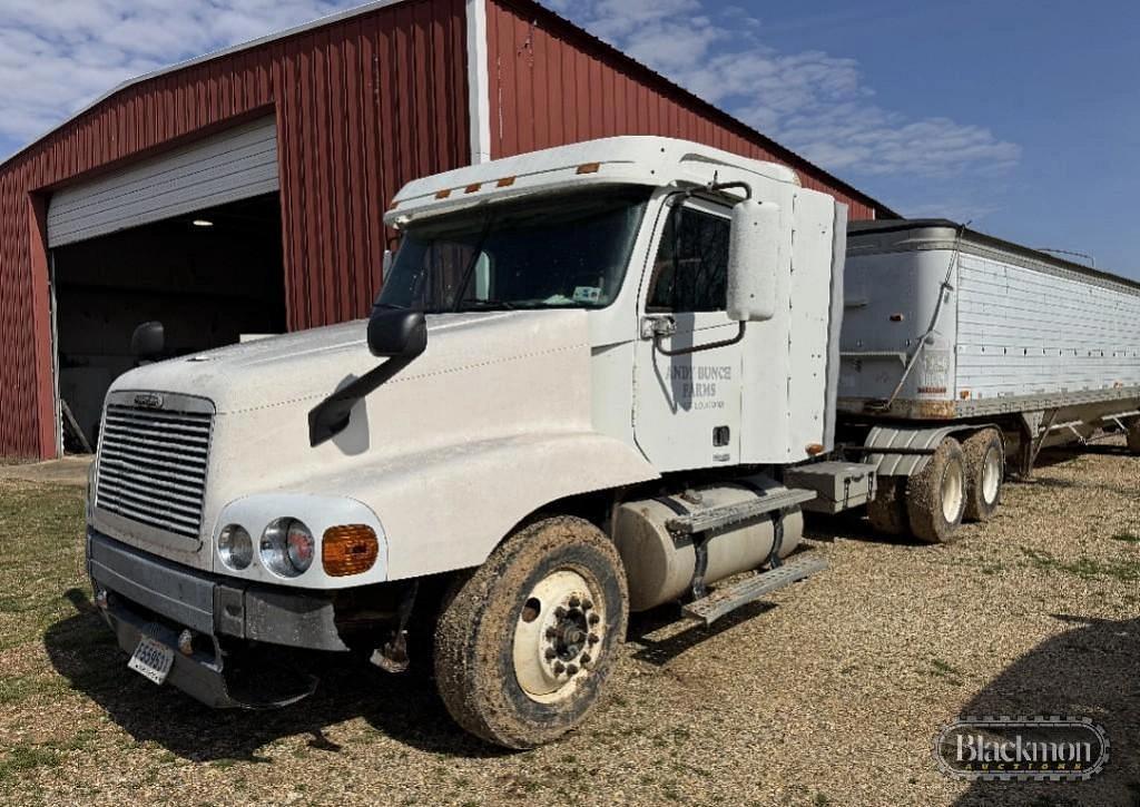 Image of Freightliner Century Class Primary image