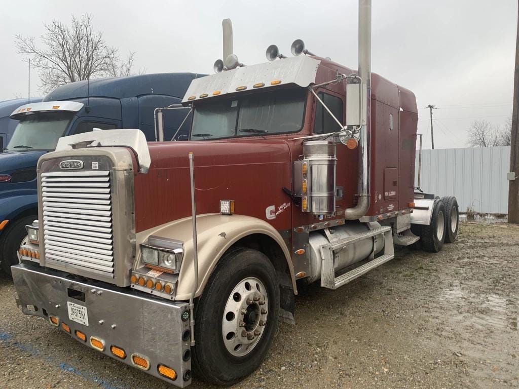 Main image Freightliner Classic XL