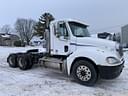 2001 Freightliner Columbia 120 Image