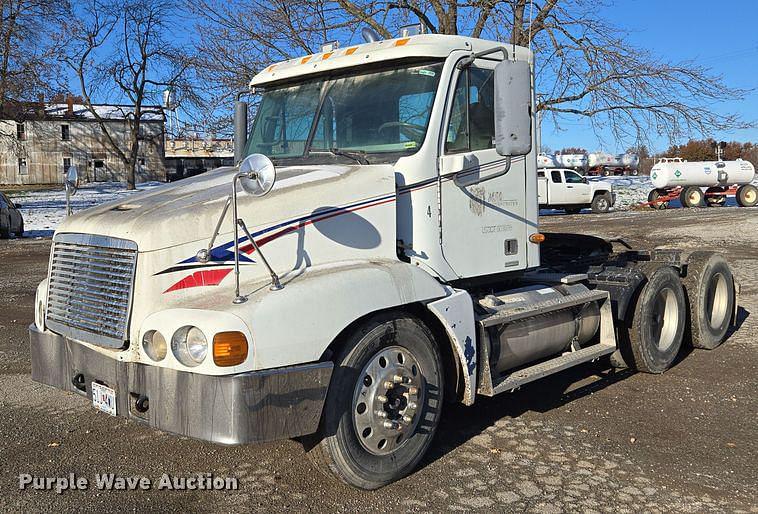 Image of Freightliner CST120 Primary image