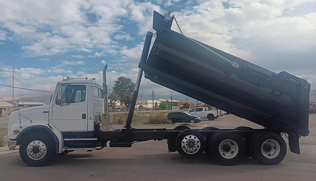 Image of Freightliner FL112 equipment image 1