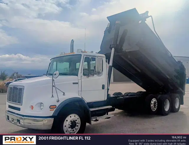 Image of Freightliner FL112 equipment image 1