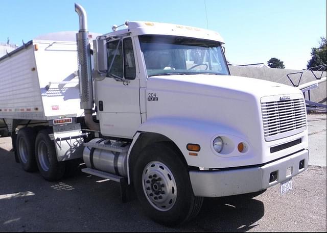 Image of Freightliner FL112 equipment image 1