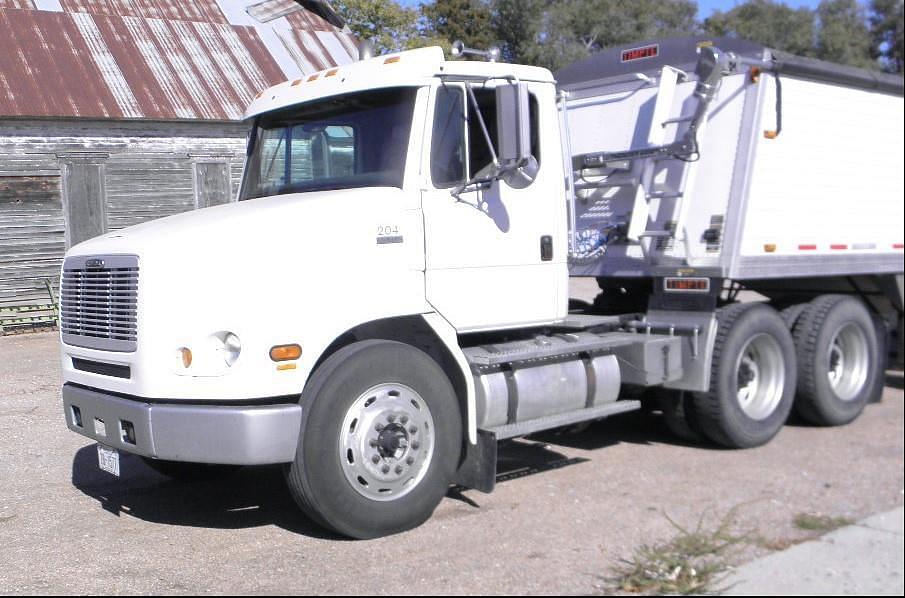 Image of Freightliner FL112 Primary image