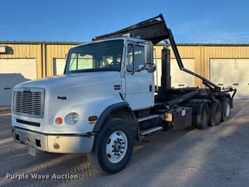 Main image Freightliner FL112