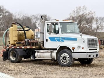 Main image Freightliner FL112