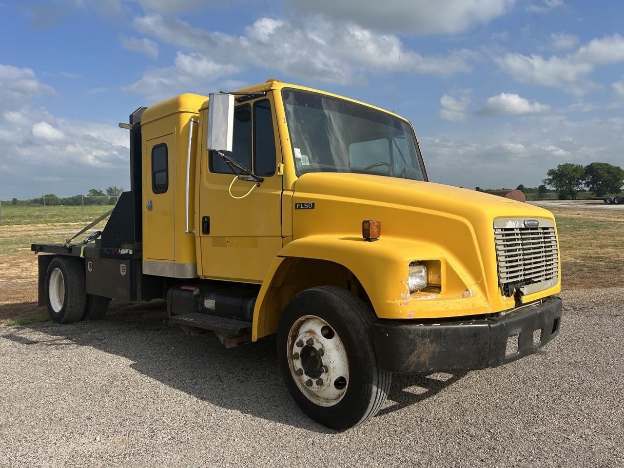 Main image Freightliner FL50