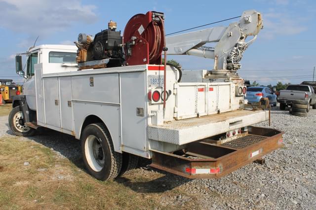 Image of Freightliner FL60 equipment image 1
