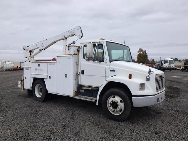 Image of Freightliner FL70 equipment image 1