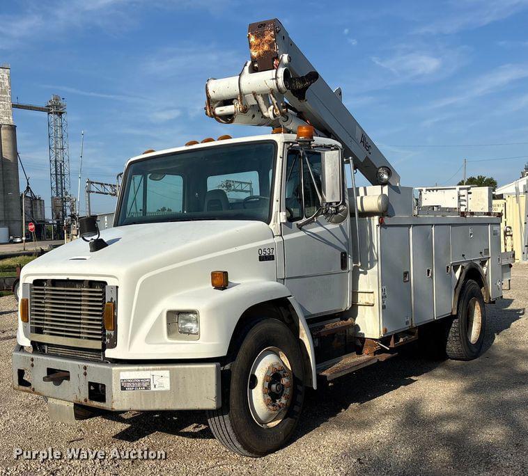 Image of Freightliner FL70 Primary image