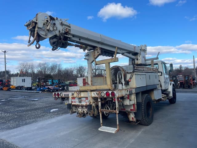 Image of Freightliner FL70 equipment image 2