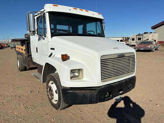 Image of Freightliner FL70 equipment image 1