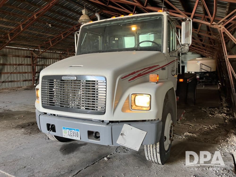 Image of Freightliner FL70 Primary image