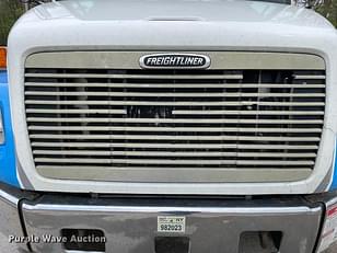 Main image Freightliner FL70 15