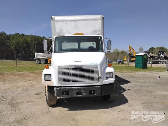 Image of Freightliner FL70 equipment image 1