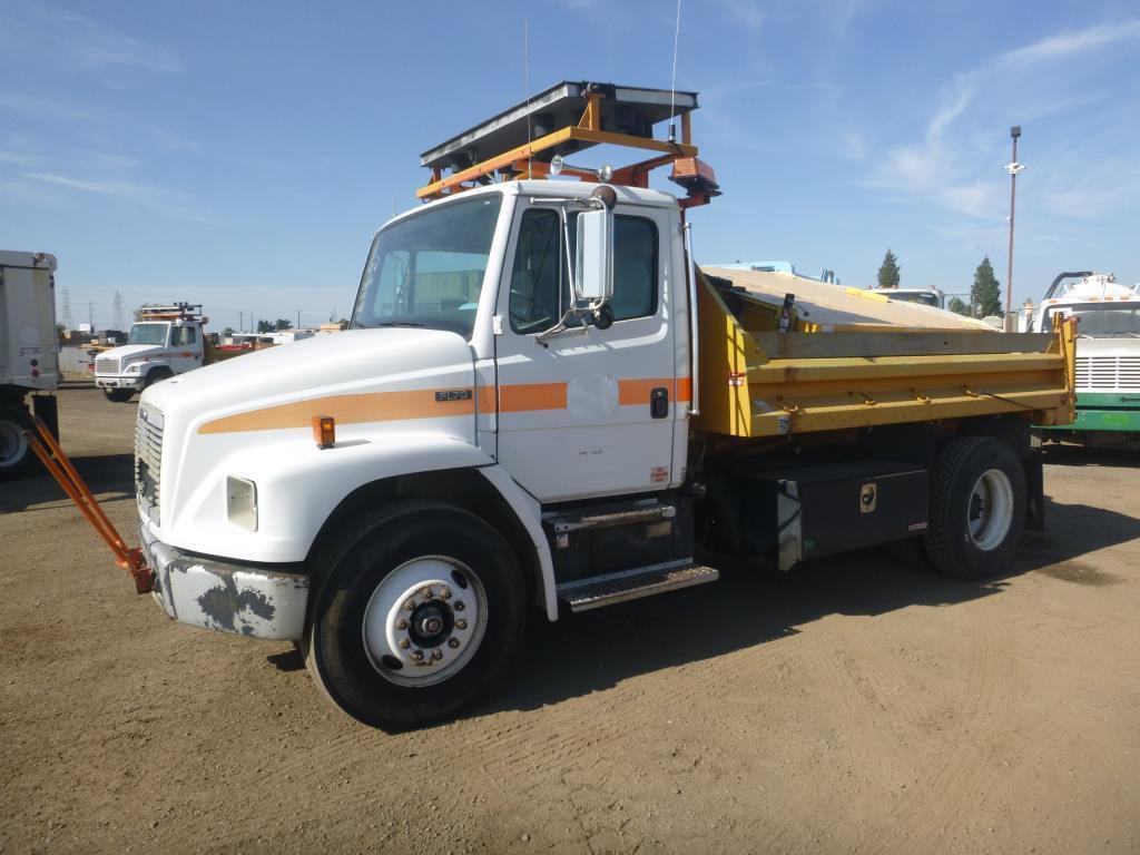 Image of Freightliner FL70 Primary image