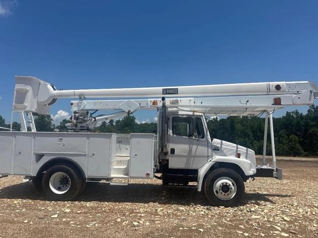 Image of Freightliner FL70 equipment image 1