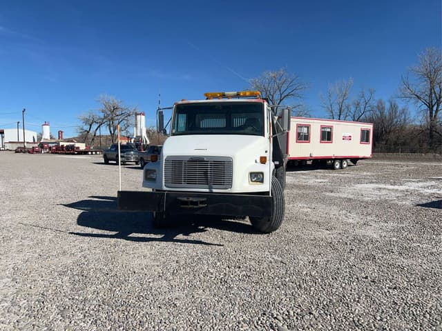 Image of Freightliner FL70 equipment image 1