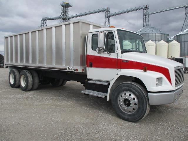 Image of Freightliner FL80 equipment image 1