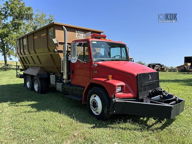 Image of Freightliner FL80 equipment image 1