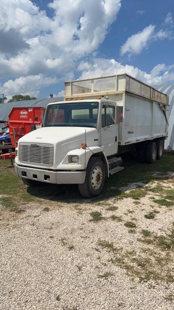Image of Freightliner FL80 equipment image 1