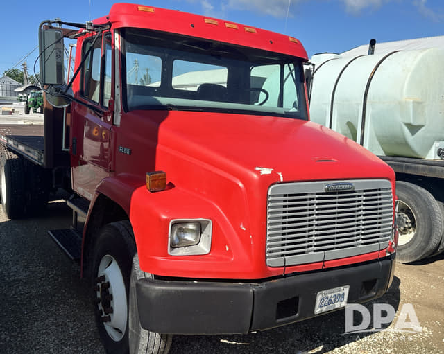 Image of Freightliner FL80 equipment image 1