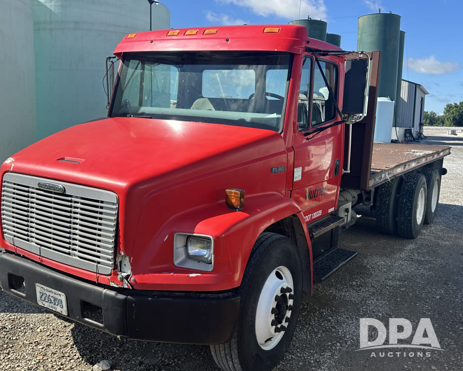 Image of Freightliner FL80 Primary image