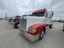 2001 Freightliner FLD120 Image