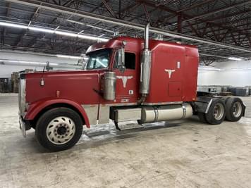 Main image Freightliner FLD132 Classic XL