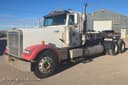 2001 Freightliner FLD132 Image
