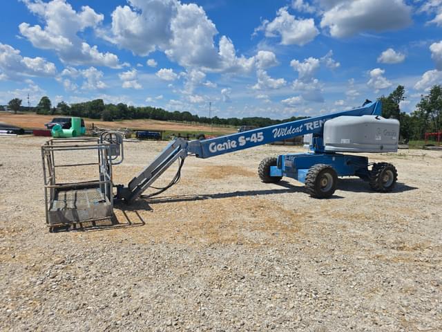 Image of Genie S-45 equipment image 4