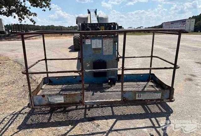 Image of Genie S-65 equipment image 1