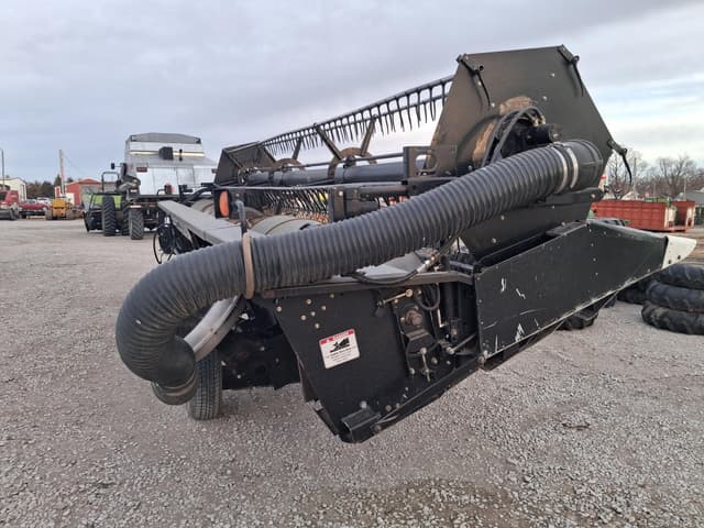 Image of Gleaner 800 equipment image 4