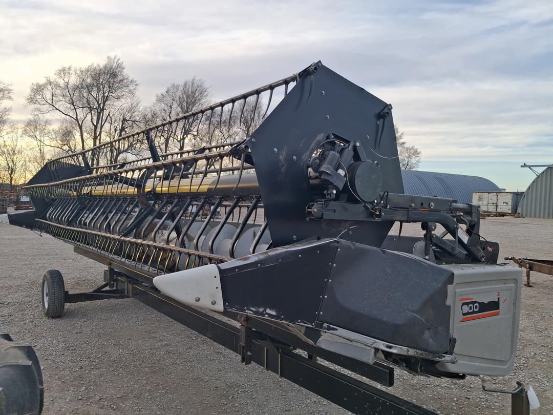 Image of Gleaner 800 Primary image