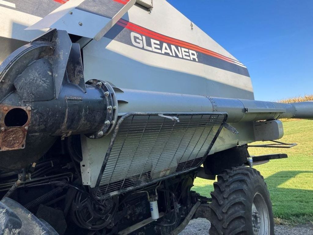 SOLD - 2001 Gleaner R72 Stock No. EQ0101655 Combines with 4,351 Hrs ...