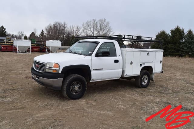Image of GMC 2500HD equipment image 1