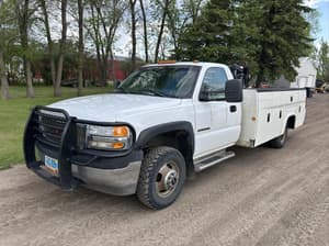 2001 GMC 3500 Image