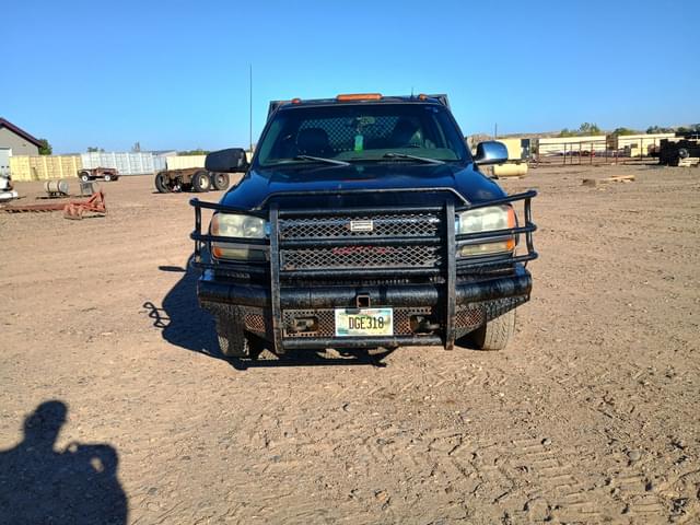 Image of GMC 3500 equipment image 3