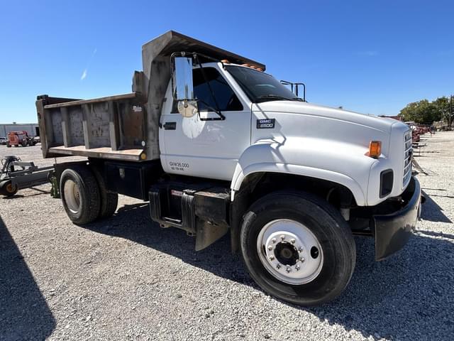 Image of GMC C6500 equipment image 2