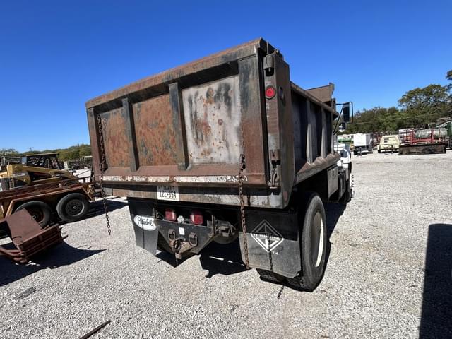 Image of GMC C6500 equipment image 4